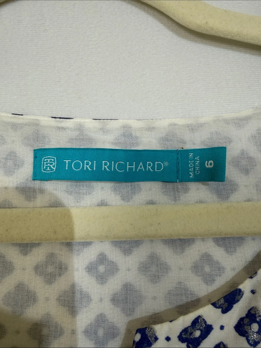 Tori Richard Shift Dress Size 6 Blue And White Print 100% Cotton EUC